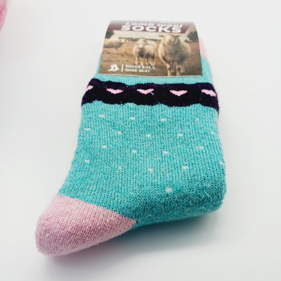 ⚫️ 12 Lamb Wool Crew 'Valentines Day Heart' Winter Boot Socks Size 9-11 Wom… - Picture 4 of 13